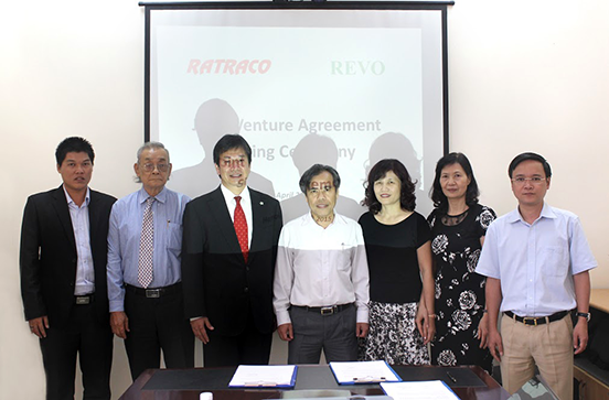 べトナム「RATRACO社」と合弁会社「RAREVO社」の合弁契約書を締結